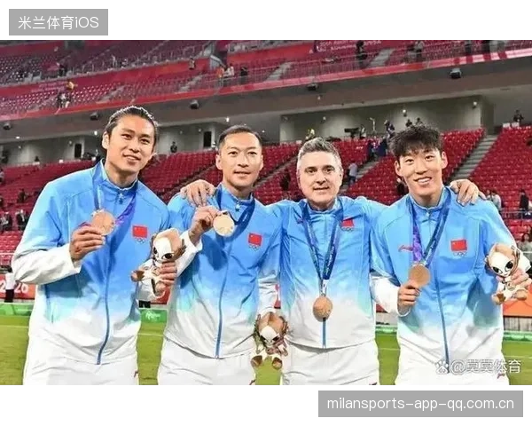 北京国安：从“间歇期”到“冲冠之路”——张玉宁的传奇与三线目标的战略重构